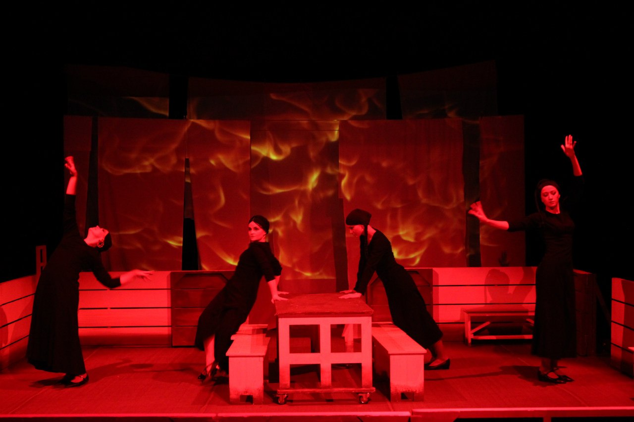 «Дом Бернарды Альбы» (Озерск, 2011) «Дом Бернарды Альбы» (Озерск, 2011)