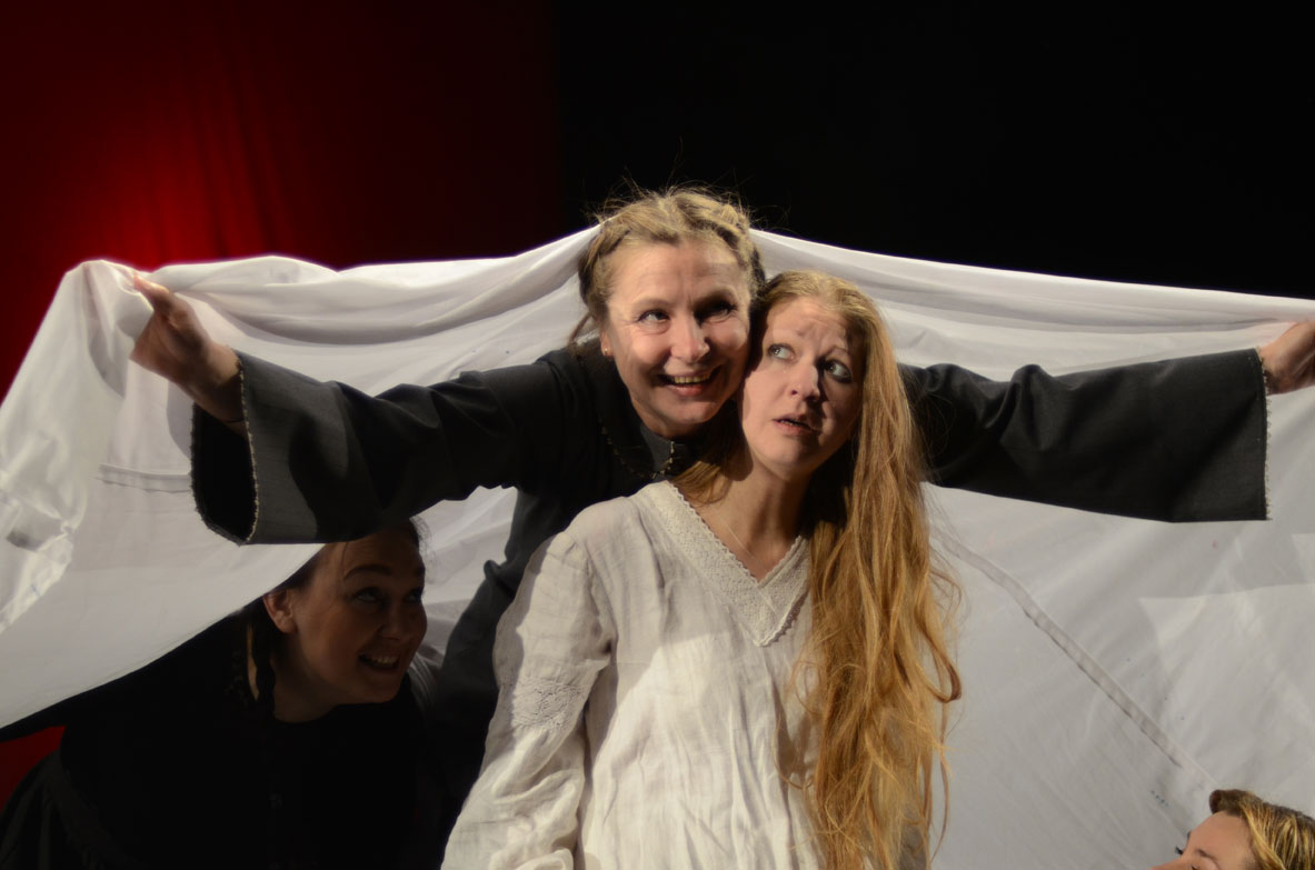 «Дом Бернарды Альбы» (Витебск, 2013) «Дом Бернарды Альбы» (Витебск, 2013)