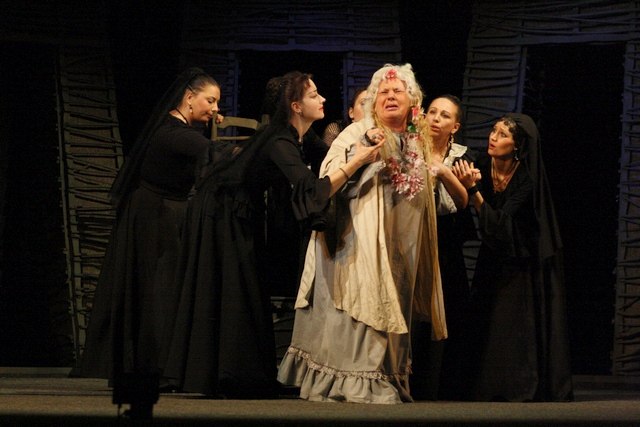 «Дом Бернарды Альбы» (Котлас, 2013) «Дом Бернарды Альбы» (Котлас, 2013)