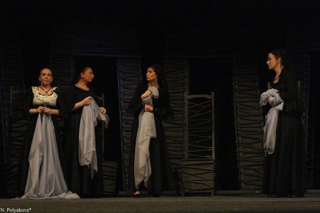 «Дом Бернарды Альбы» (Котлас, 2013) «Дом Бернарды Альбы» (Котлас, 2013)