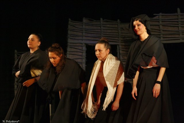 «Дом Бернарды Альбы» (Котлас, 2013) «Дом Бернарды Альбы» (Котлас, 2013)