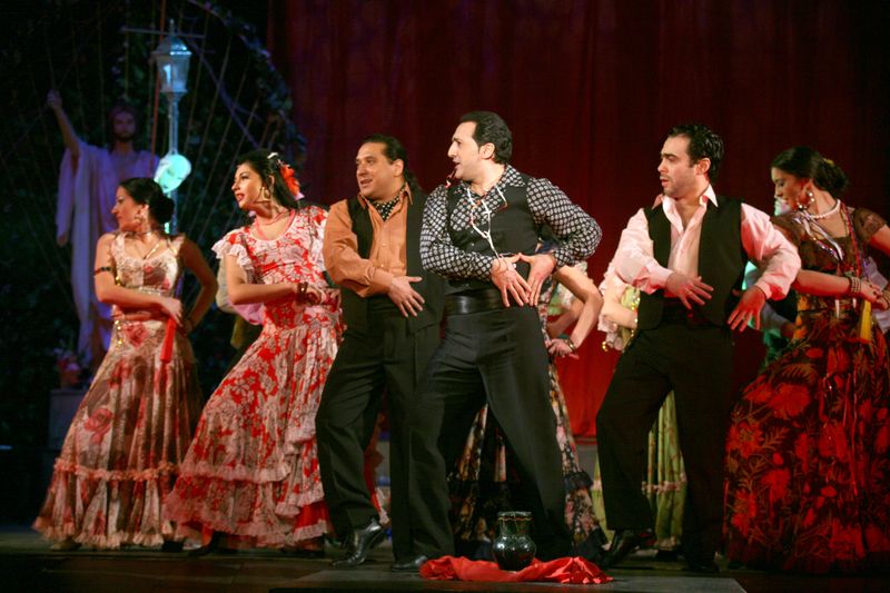 «Колдовская любовь» (Москва, 2003) «Колдовская любовь» (Москва, 2003)