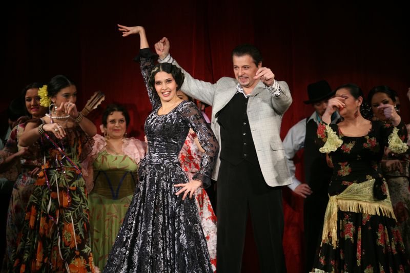 «Колдовская любовь» (Москва, 2003) «Колдовская любовь» (Москва, 2003)