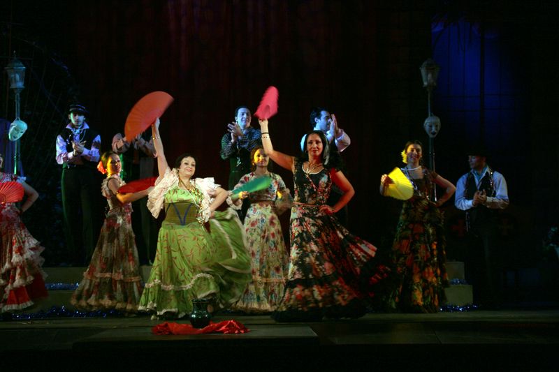 «Колдовская любовь» (Москва, 2003) «Колдовская любовь» (Москва, 2003)