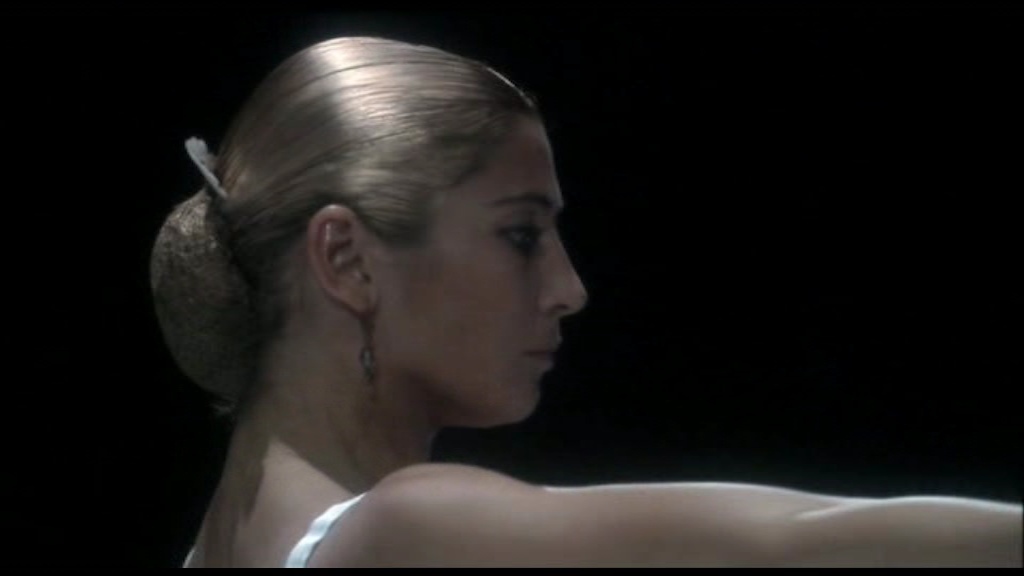 Сара Барас: «Мариана Пинеда» (Sara Baras: «Mariana Pineda») (2002) Сара Барас: «Мариана Пинеда» (Sara Baras: «Mariana Pineda») (2002)